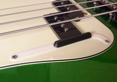 Thumb rest for Fender Precision Bass