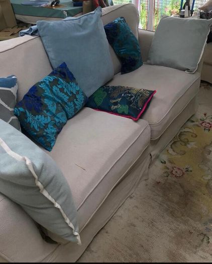 Free Kitchen table and sofas