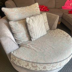 swivel chair