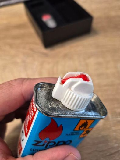 zippo lighter gift set from 1994 - like new