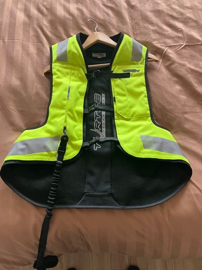 Helite Turtle 2 Airbag vest
