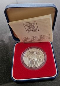 The Royal Mint Sterling Silver 1977 Proof Great Britain Crown Silver Jubilee 25p coin In Original case with Coa.