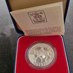 The Royal Mint Sterling Silver 1977 Proof Great Britain Crown Silver Jubilee 25p coin In Original case with Coa.