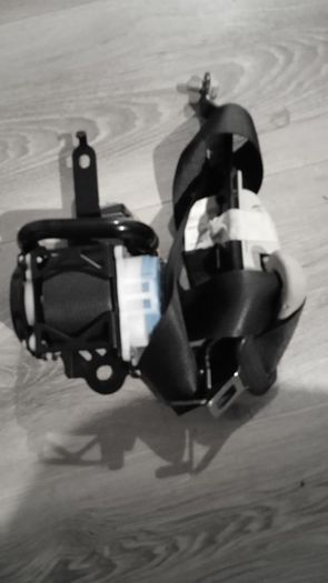 14 mazda 6 skyactive front seat belts