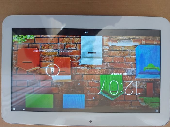 MOBICEL 10.1 inch Tablet, Model ECHO, 8GB, in excellent condition