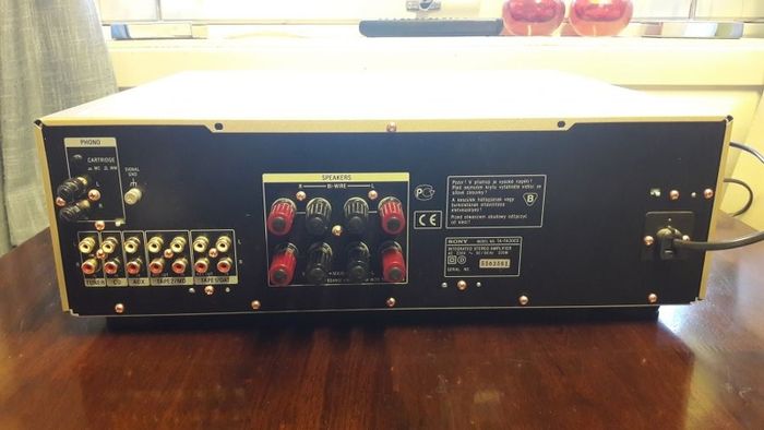 Audiophile Quality Sonys Flagship Range Elevated Series Sony Fa-30es 100w  Dual Mono  Circuitry Champagne Edition Pristine Condition With Original Remote