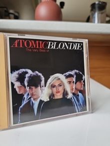 Blondie . Atomic : The Very Best of Blondie