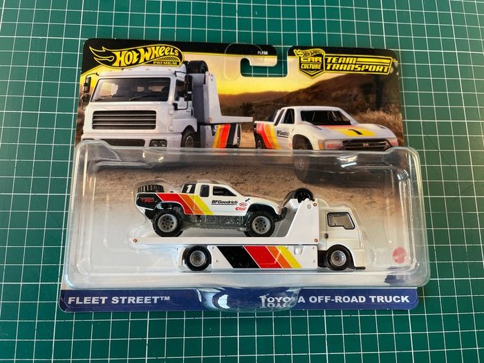 Toyota Off-road truck Hot wheels Premium