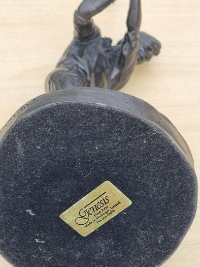Golfer Figure by B.A. Ormond for Genesis Arts.
