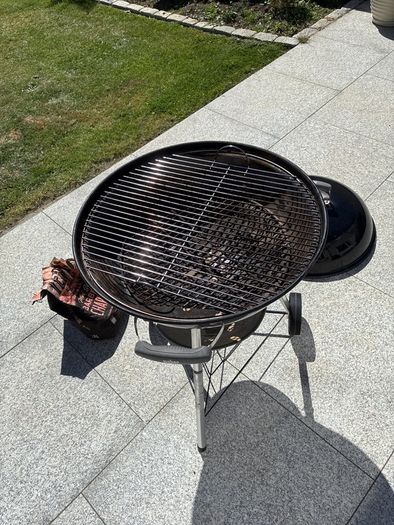 Weber 57cm Kettle BBQ