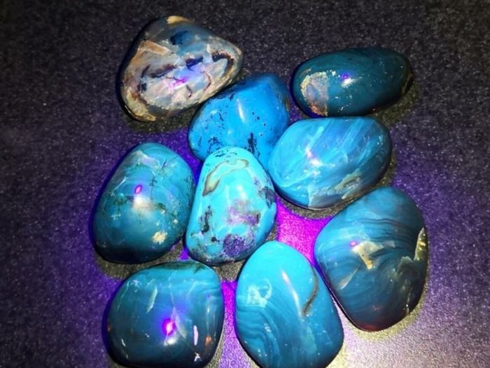 Ultra rare large blue Baltic amber 30+ct