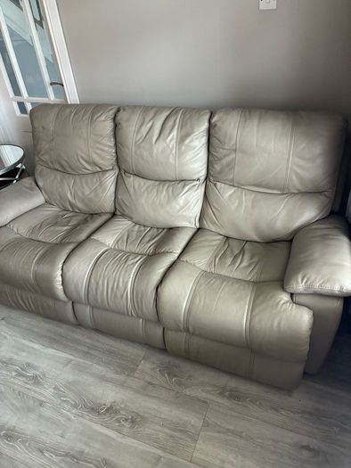 3 + 1 seater taupe grey leather sofa.