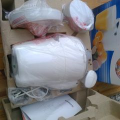 Kenwood JE 700 Juice Extractor