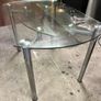 Round dining table - extending sides Image 5
