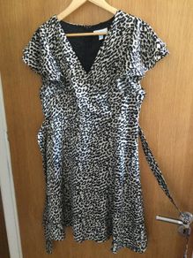 Beautiful Dress with lining Blue Vanilla Size 14 Brand New
