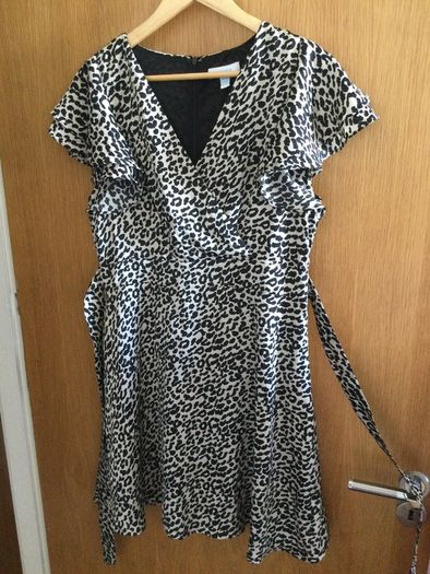 Beautiful Dress with lining Blue Vanilla Size 14 Brand New