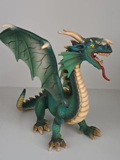 schleich dragon