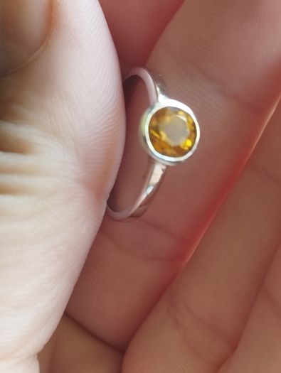 925 Sterling Silver Ring with Citrine.