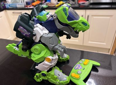 Overseer Switch & Go Dino