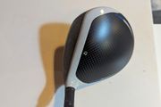 Taylormade Sim2 Max 3 Wood (15degree)  Ventus Blue FW 6.S shaft  Golfpride TaylorMade grip