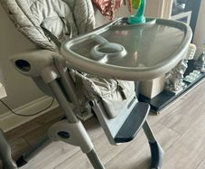 Joie 2 in 1 high chair grey