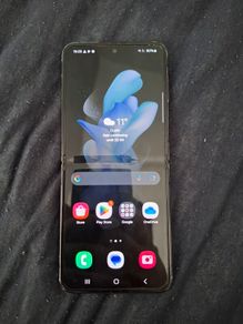 Samsung Galaxy Z Flip 4 5G