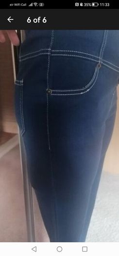 beautiful new designer skinny jeans