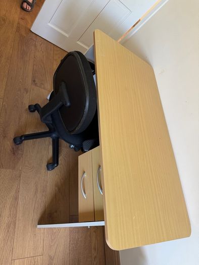 desk free to take away