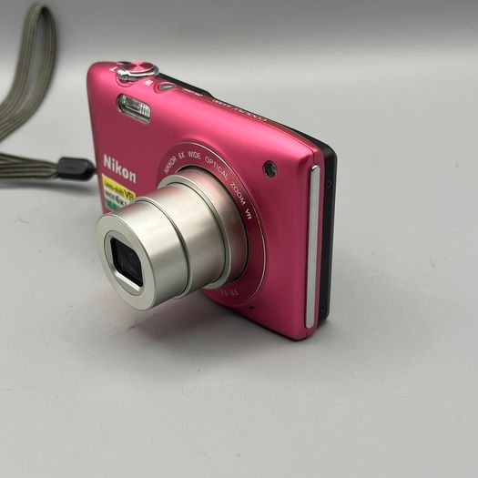 Nikon Coolpix S3300 16MP Digital Camera Pink - Full Kit
