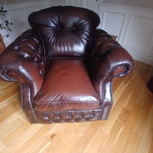 Chesterfield 3 peice suite brown button backed lea