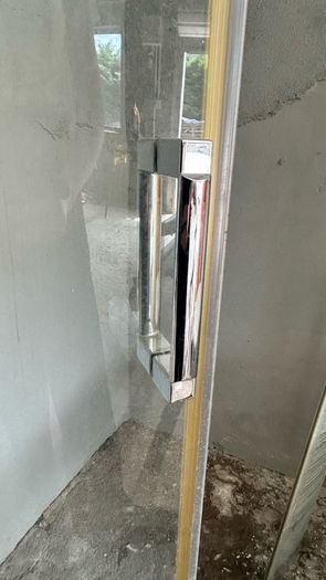 Quadrant Double door shower