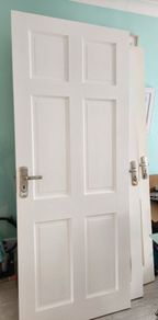 FREE - 7 internal white doors