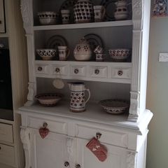 solid kitchen dresser delivery arranged