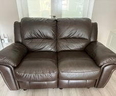 Brown leather suite