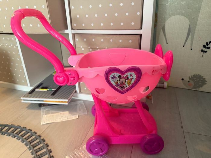 mickey shopping trolley