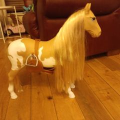 Generation doll Horse and stable