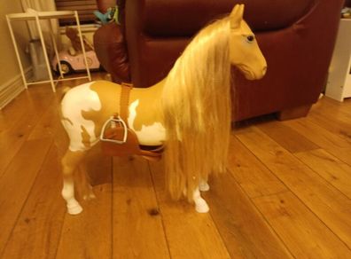 Generation doll Horse and stable