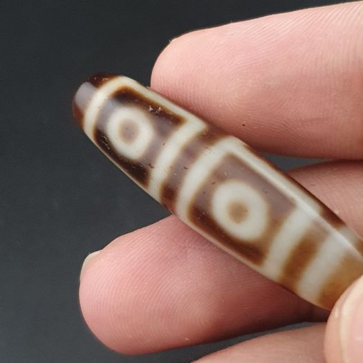 Antique Himalayan Tibetan 4 Eyes Agate Dzi Bead Amulet
