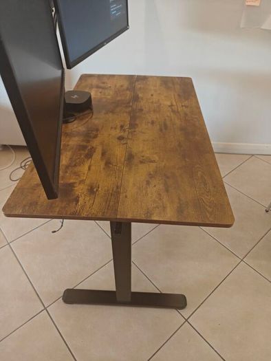 Complete WFH Dual Screen Setup ErGear Electric Sit Standing Desk and includes 2 Dell 27 Monitors HP USB C Dock and HDMI cables