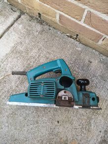 110 Makita planer