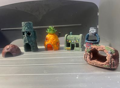Penn-Plax Officially Licensed Spongebob Squarepants  Fish Tank Decorations |