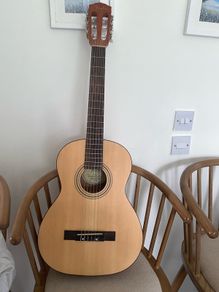 Fender kids size model ESC80