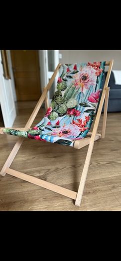 Wooden sunbed