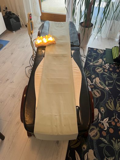 Massage bed - Heated with rolling massage
