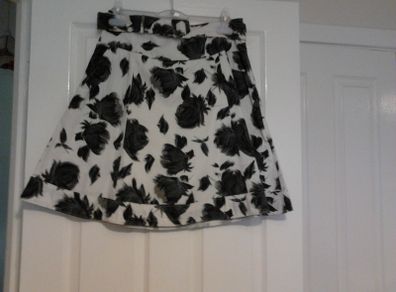Beautiful Cream & Black skirt from Vero Moda