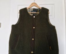 Barbour Women's Dulsie Teddy Fur Sleeveless Gilet