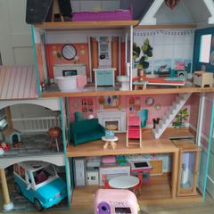 Dahlia Mansion Dollhouse