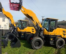 Farm loader/handler/loading shovel