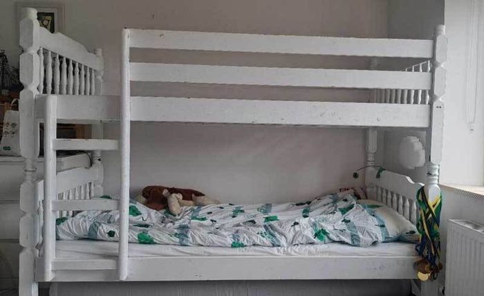 bunk bed