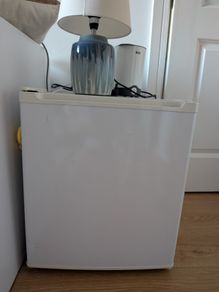 Mini tabletop fridge / freezer 46l